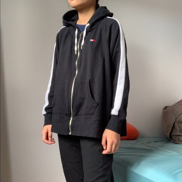 Tommy Hilfiger zip-up hoodie - Picture 3 of 6